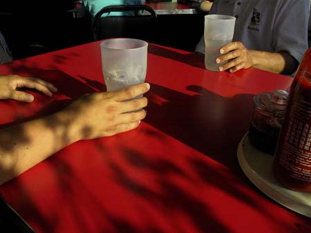 handcup2